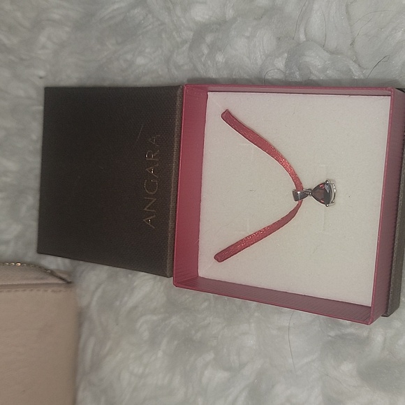 Tory Burch Leather Wristlet + Angara sterling silver and garnet pendant - Picture 15 of 16